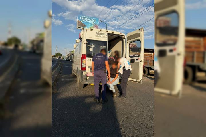 Choque entre auto y camioneta deja 3 heridos en el Libramiento Poniente de Morelia