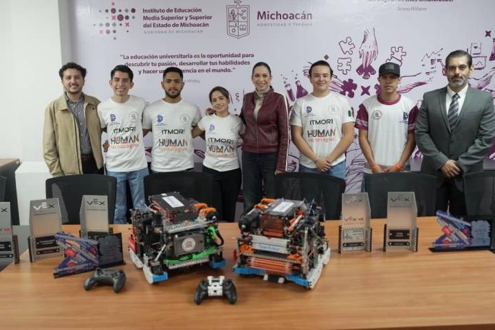 Estudiantes michoacanos participan en mundial de robótica con respaldo del Iemsysem