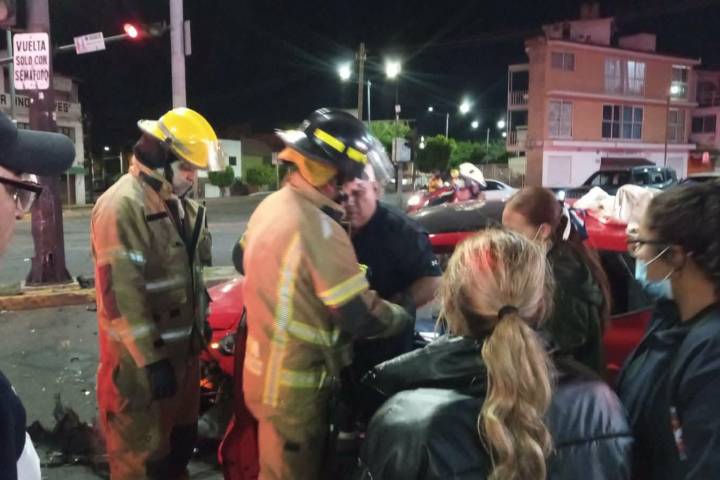 Accidente automovilístico deja un herido cerca del Obelisco a Lázaro Cárdenas, en Morelia