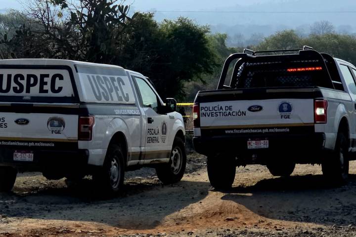 Hallan a hombre muerto y semienterrado en fosa clandestina ubicada en Chucándiro