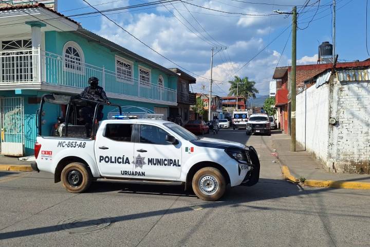 Empistolados matan a tiros a un hombre, en Los Laureles de Uruapan