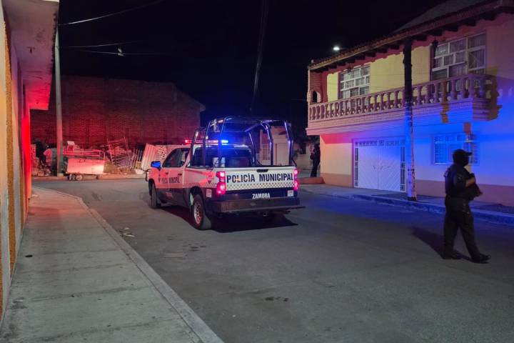 Hombre es baleado en ambas piernas, en la colonia Salinas de Gortari de Zamora