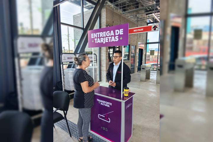 Inicia entrega gratuita de tarjetas para el teleférico de Uruapan