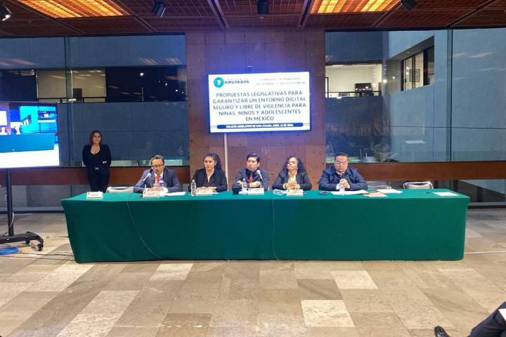 Participa FGE en foro nacional sobre seguridad digital de niñas, niños y adolescentes en la Cámara de Diputados
