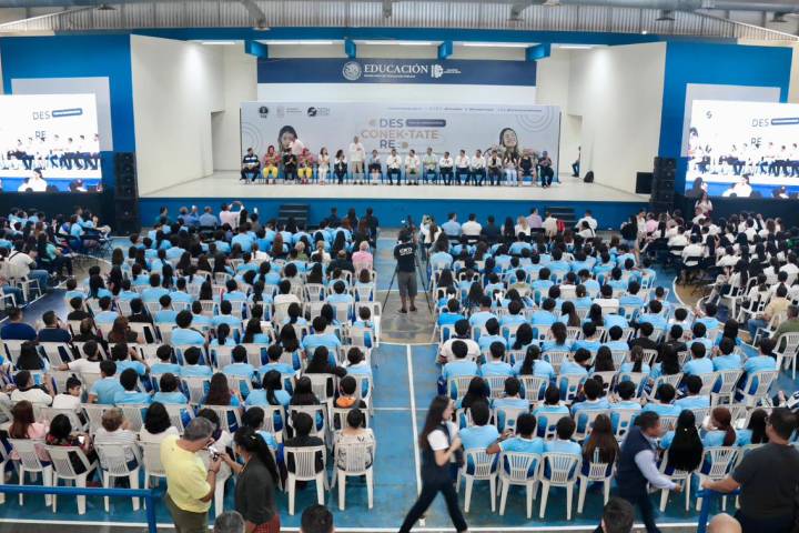 FGE realiza foro "Desconék-tate- Reconék-tate"