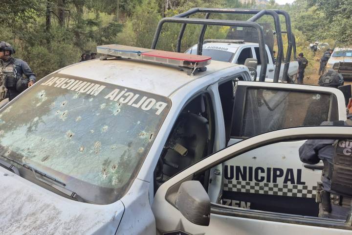 Delincuentes atacan a policías de Nahuatzen a balazos y con drones explosivos