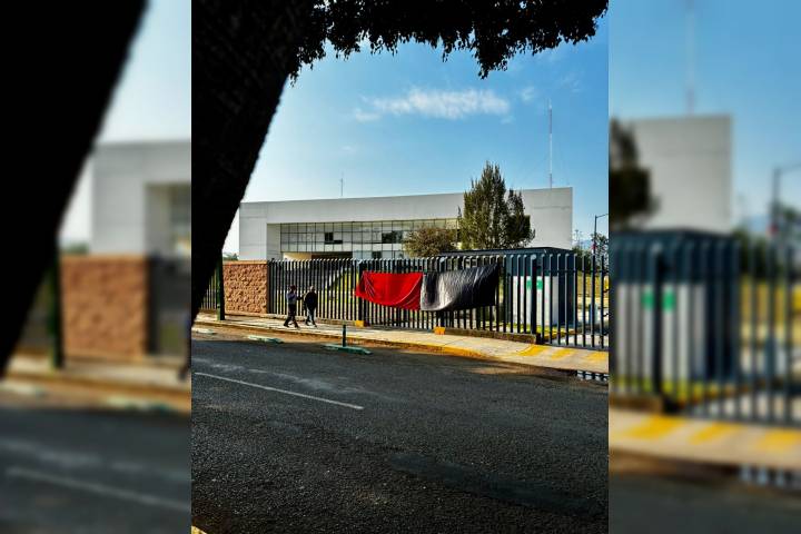 Se mantiene la huelga de puertas cerradas: SUEUM