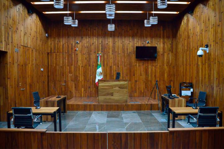 Sigue vigente la huelga a puertas cerradas en la Universidad Michoacana, promovida por el SUEUM