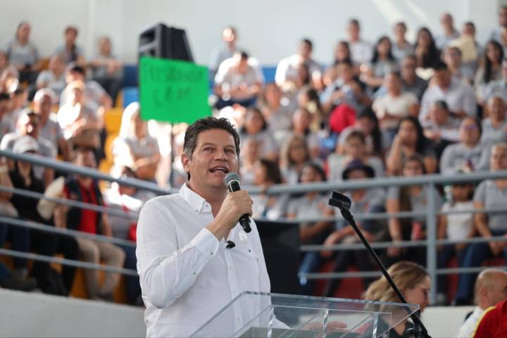 Gracias a sus trabajadoras y trabajadores, Morelia Brilla Más: Alfonso Martínez