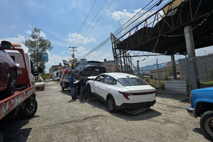 Se registran dos carambolas vehiculares en Morelos Norte, salida a Salamanca