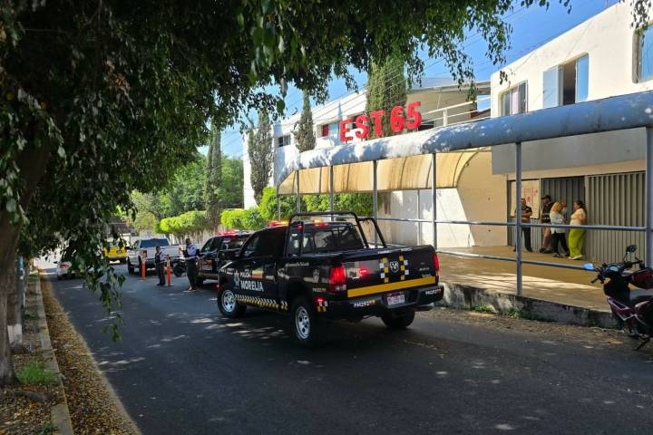 Aplican medidas preventivas ante amenaza de tiroteo en la Secundaria Técnica 65, Morelia