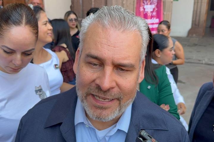 Gobernador pide atender alertas escolares y evitar estigmas regionales