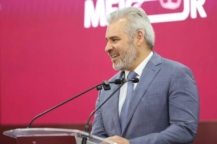 Sector turístico repartirá 10 mil boletos para el concierto de "El Buki": Bedolla