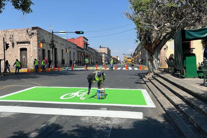 Inicia Sedum balizamiento integral de la Avenida Francisco I. Madero, en el Centro Histórico