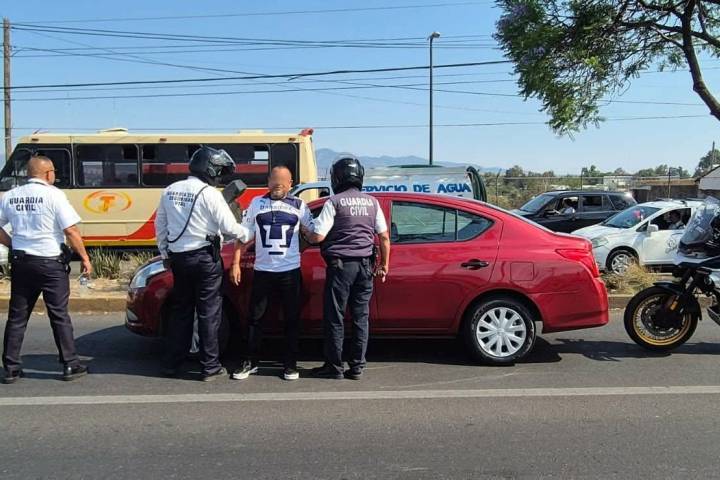 Detienen a zitacuarense en posesión de auto robado, en Morelia