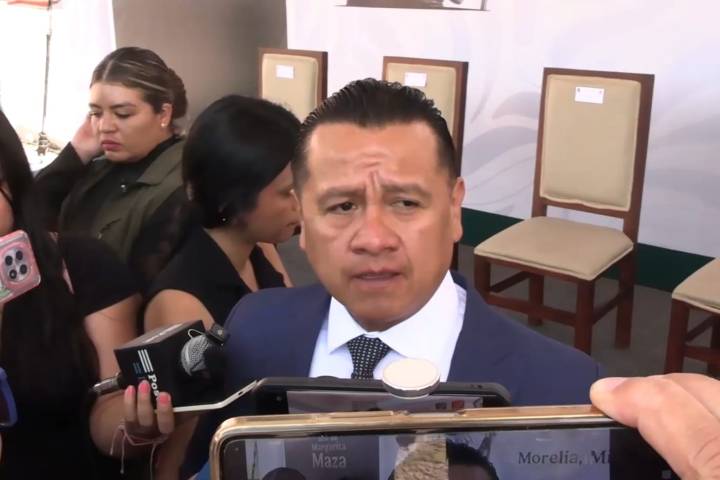 FGE fija postura sobre celular de Carlos Manzo; reitera que su entrega es voluntaria