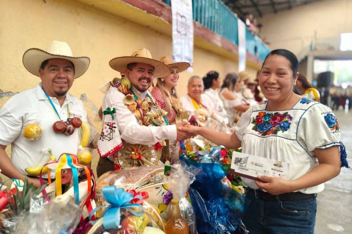 Gobierno de México realiza inversión histórica: 1,730 mdp para escuelas de Michoacán