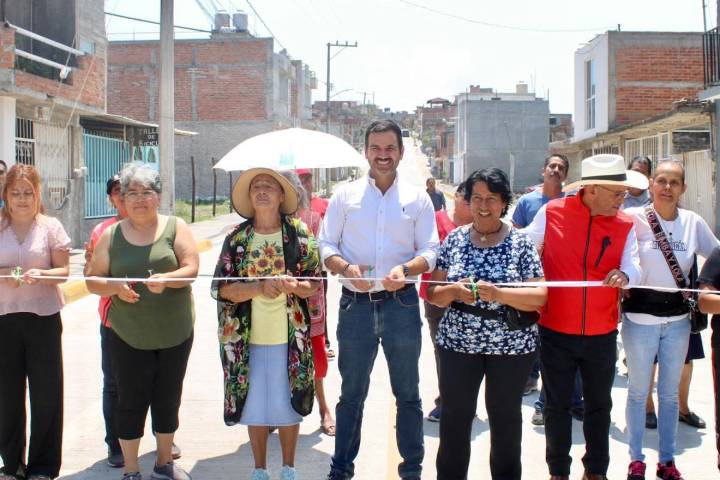 Yankel Benítez entrega calles a colonia 3 de Agosto