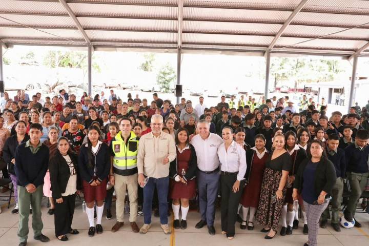 Inaugura Bedolla en Morelia reconversión de telesecundaria a bachillerato, impulsada por Sheinbaum
