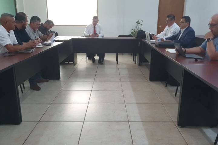 Continúan mesas de trabajo entre UMSNH y SUEUM