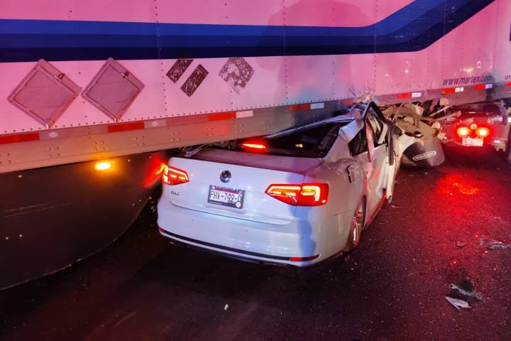 Jefe de asesores del Ayuntamiento de Uruapan y su hermano, los fallecidos en choque de auto contra caja de tráiler en la Morelia-Pátzcuaro