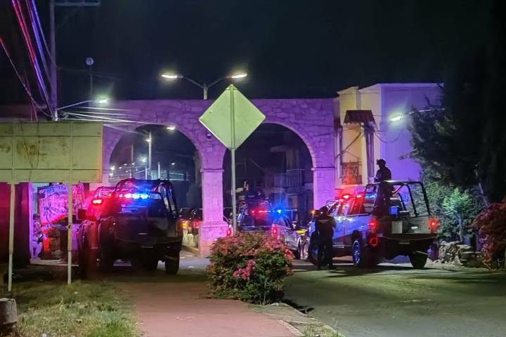 Delincuentes emboscan a policías en Copándaro de Galeana; hay dos oficiales heridos