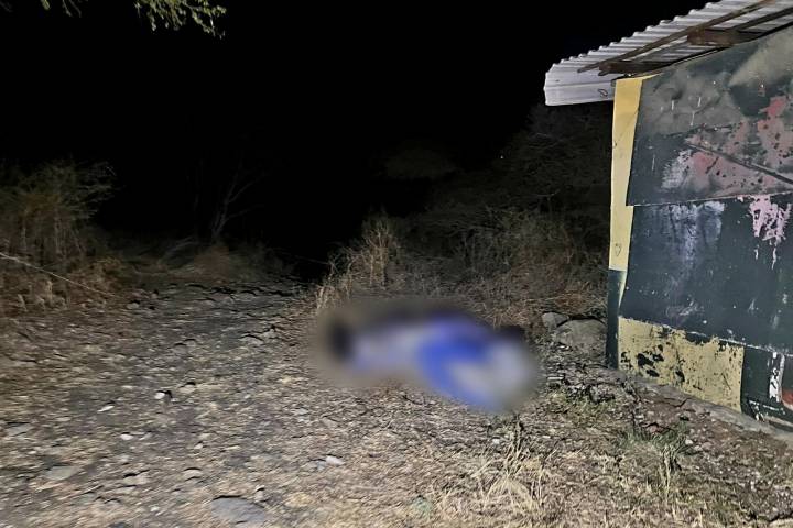 Localizan cadáver baleado y encobijado, en Zamora