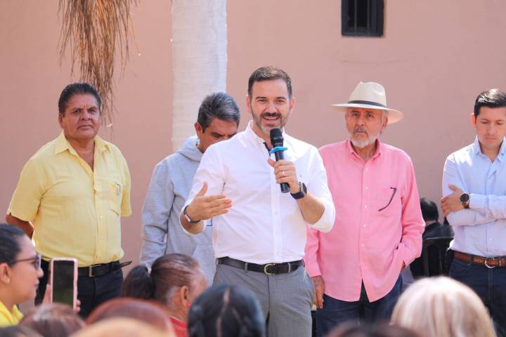 Yankel Benítez y liderazgos sociales festejan a las madres morelianas