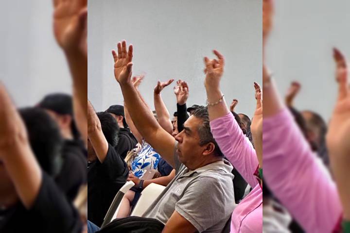 Consejo General de Huelga del SUEUM rechaza renuncia del líder y acuerdan fortalecer huelga