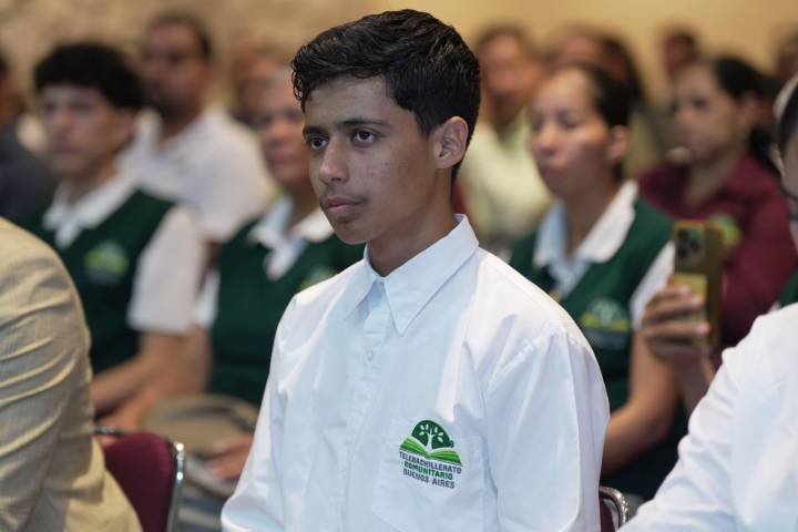 ¡Tu lugar está asegurado! Guía para ingresar a la prepa en Michoacán sin examen