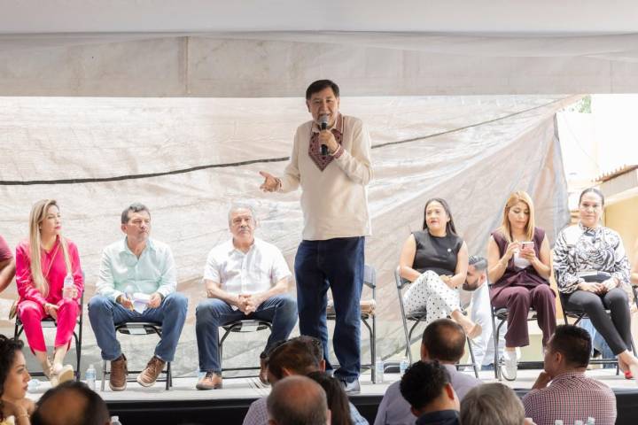 "No hay liderazgo más comprometido y sólido en Michoacán que el de Morón. ¿Dónde van a encontrar más?": Noroña