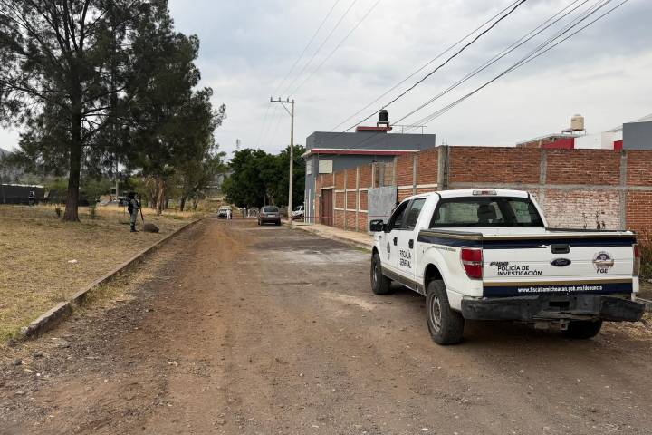 Abandonan a hombre ejecutado en el Fraccionamiento Manantiales del Curutarán, Jacona
