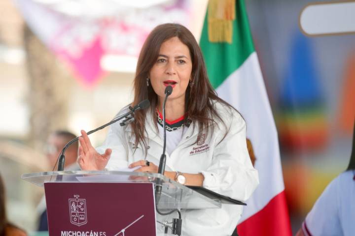 Dignidad y justicia, motor que transforma las aulas: Gabriela Molina