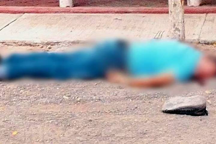 Criminales balean a hermanos en Apatzingán; hay un muerto y un herido