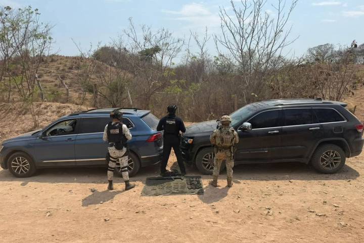 Aseguran armamento, cartuchos y vehículos durante operativo interinstitucional en Lázaro Cárdenas