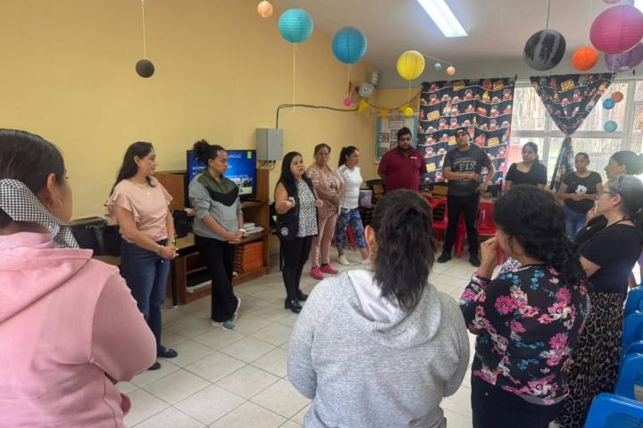 Barragán impulsa talleres gratuitos de crianza responsable en escuelas de Morelia