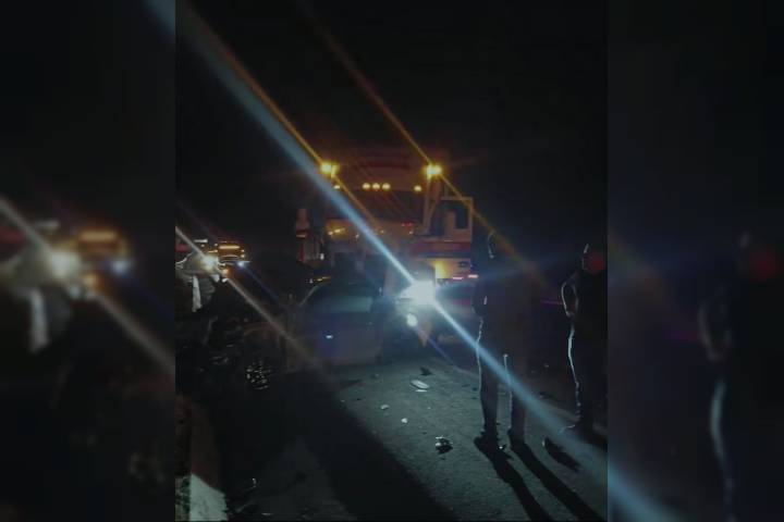 Un lesionado tras aparatoso choque múltiple en la autopista Siglo XXI