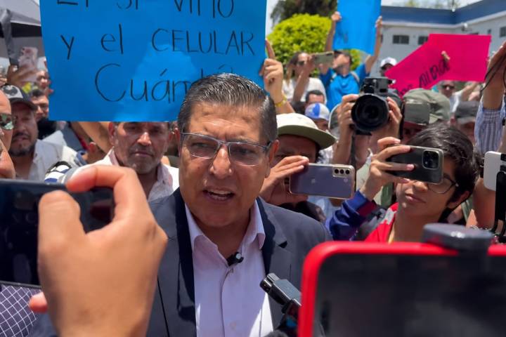 "Quienes ustedes ya saben me quieren dañar": Nacho Campos le tira al "sombrero" y a Grecia Quiroz