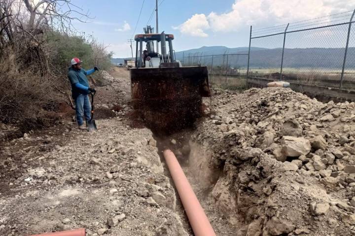 Avanzan obras de infraestructura en Morelos; gobierno de Julio César Conejo mejora acceso al nuevo panteón