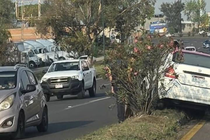 Se registra accidente automovilístico en la avenida Morelos Norte de Morelia