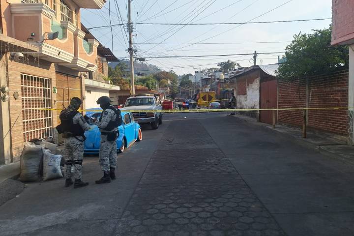 Motosicarios matan a un hombre, en la colonia Elías Pérez Ávalos de Uruapan