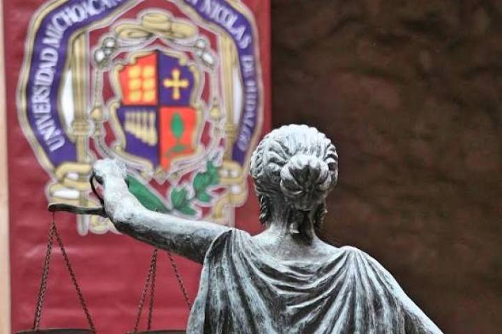 Docentes de la Facultad de Derecho exigen procedimientos laborales legales