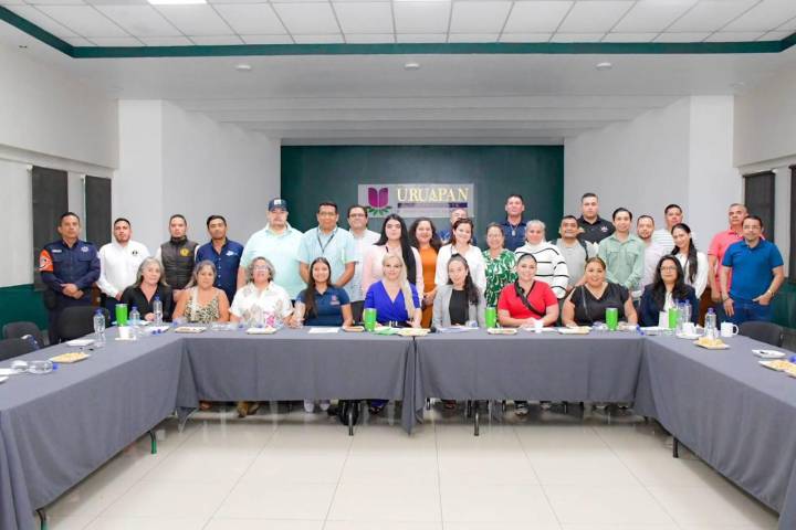 Fortalece Carlos Torres Piña coordinación institucional para la protección animal en Uruapan