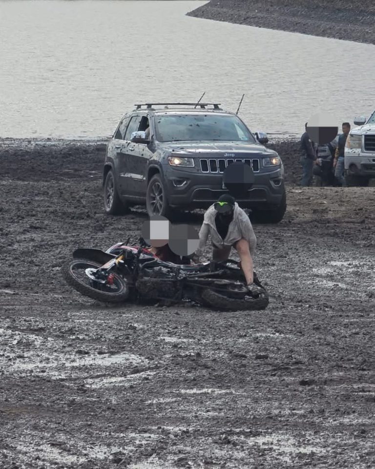Motociclista resulta lesionado tras accidente cerca de la presa de Ticuitaco, en La Piedad